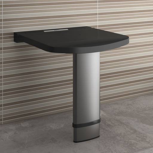 Si�ge de douche ONYX noir install� sur un mur � relief horizontal